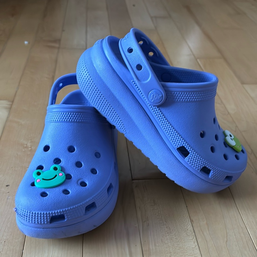 Kids platform Crocs